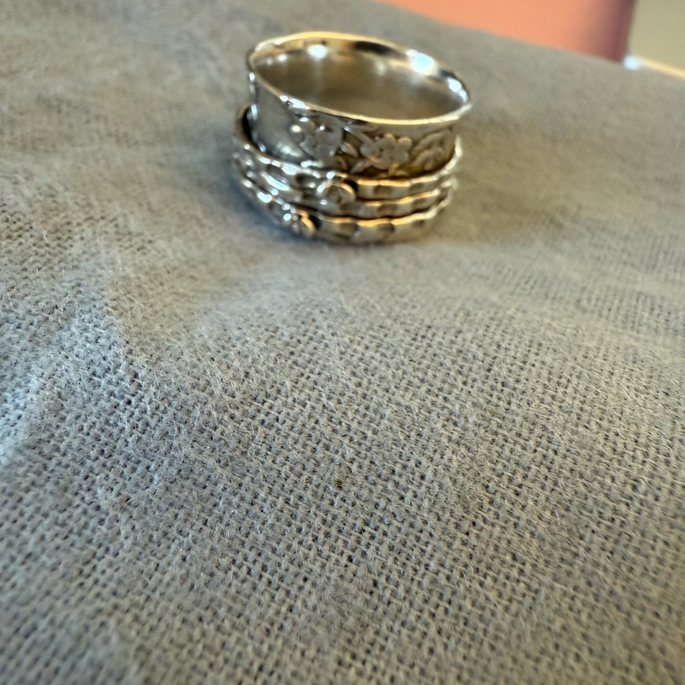 STERLING SILVER RING - Picture 2 of 3